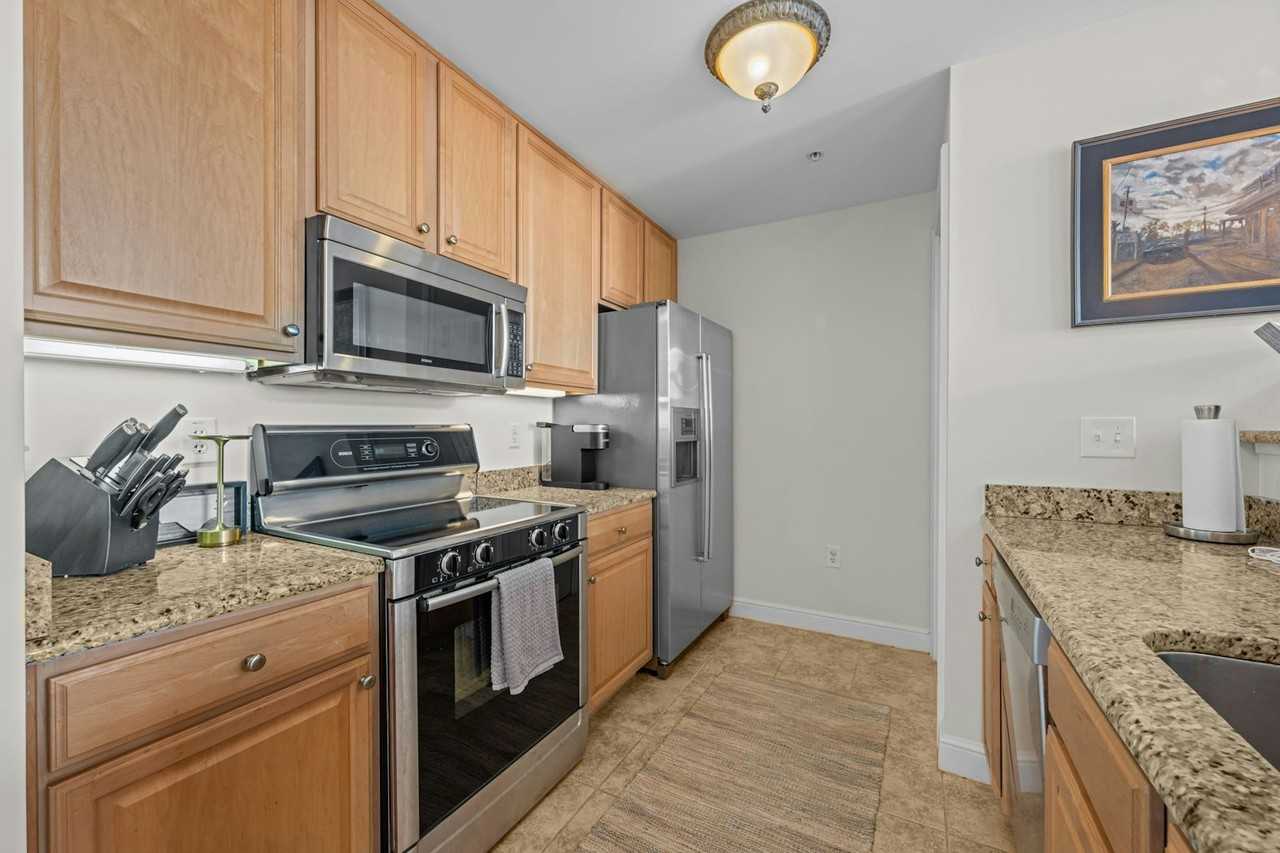 419 Sky Sail Boulevard - Photo 3 of 37