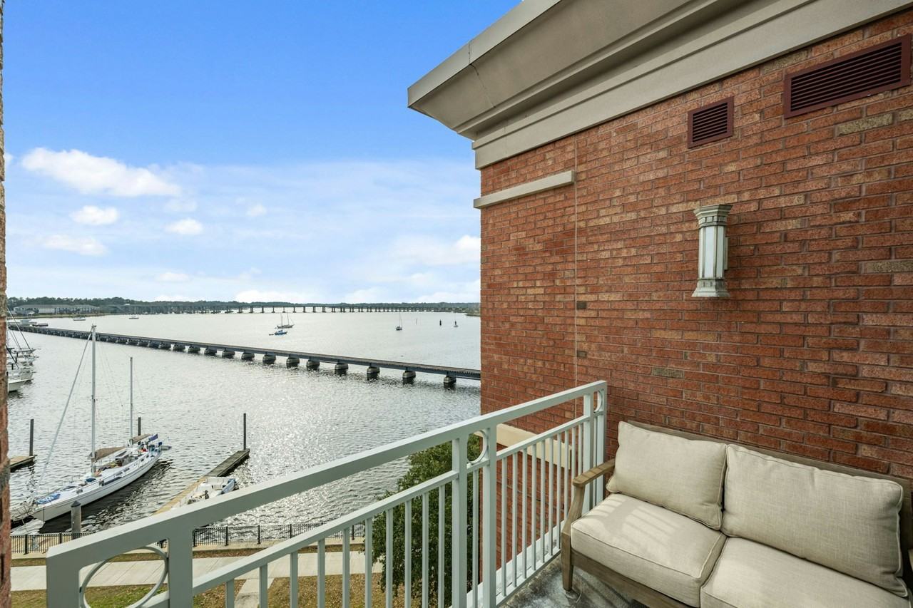 419 Sky Sail Boulevard - Photo 5 of 37