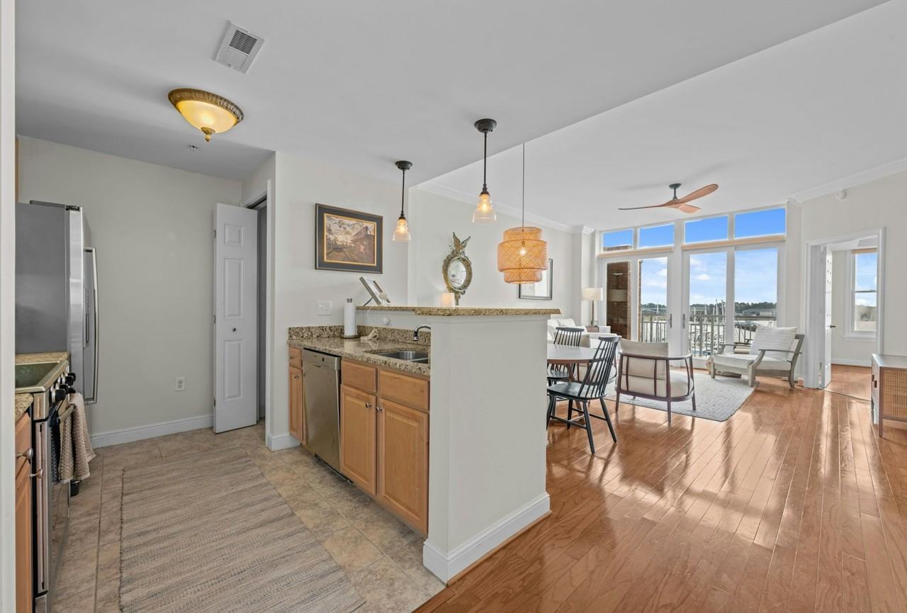 419 Sky Sail Boulevard - Photo 6 of 37