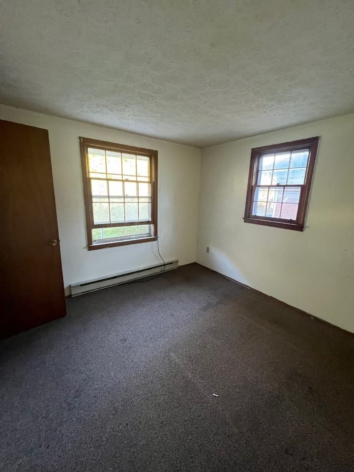 218 South College Avenue - Photo 6 of 25