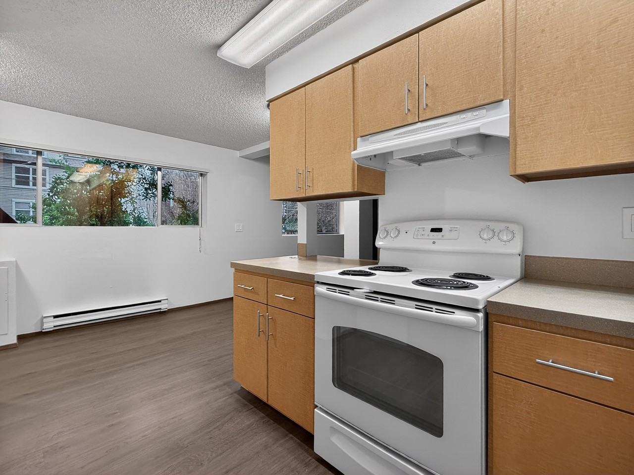 Woodlawn South - Photo 2 of 22