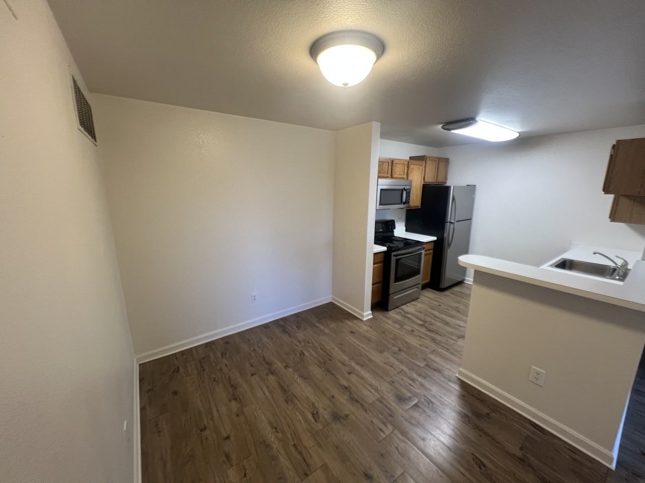 2856 17th Avenue - Photo 2 of 12