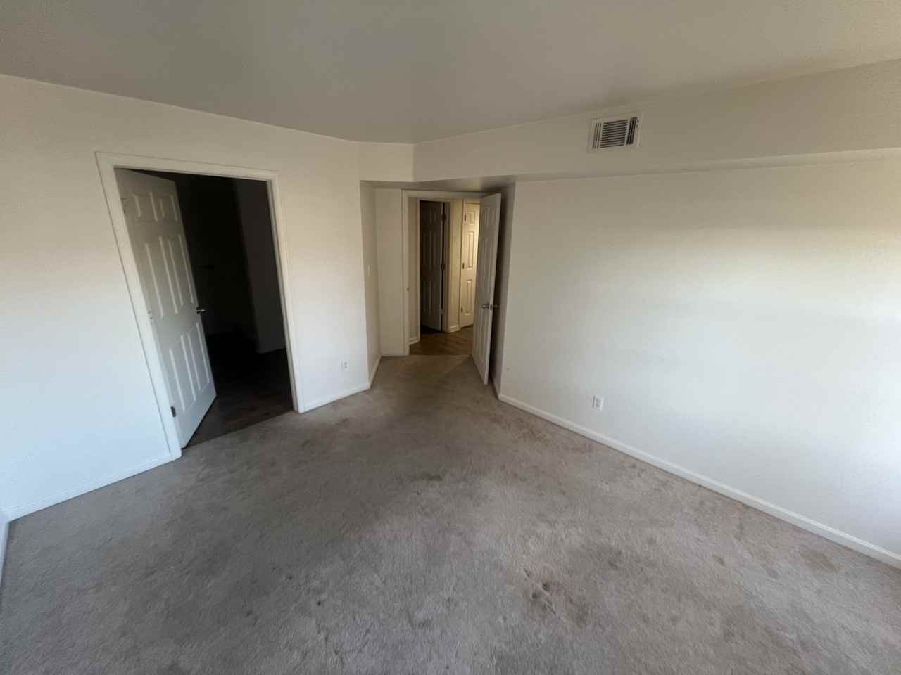 2856 17th Avenue - Photo 4 of 12