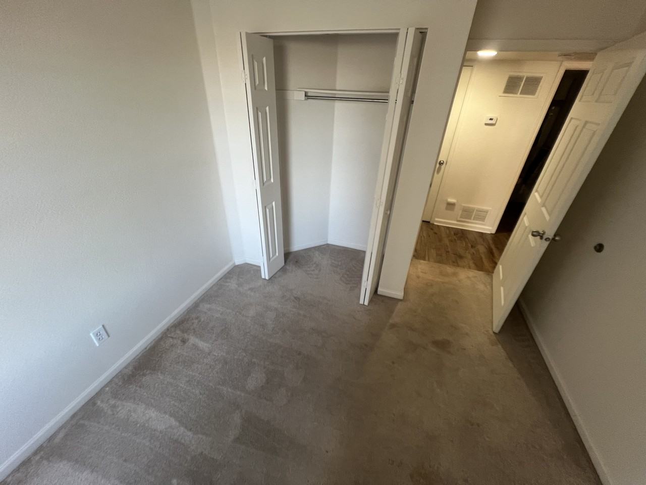 2856 17th Avenue - Photo 6 of 12