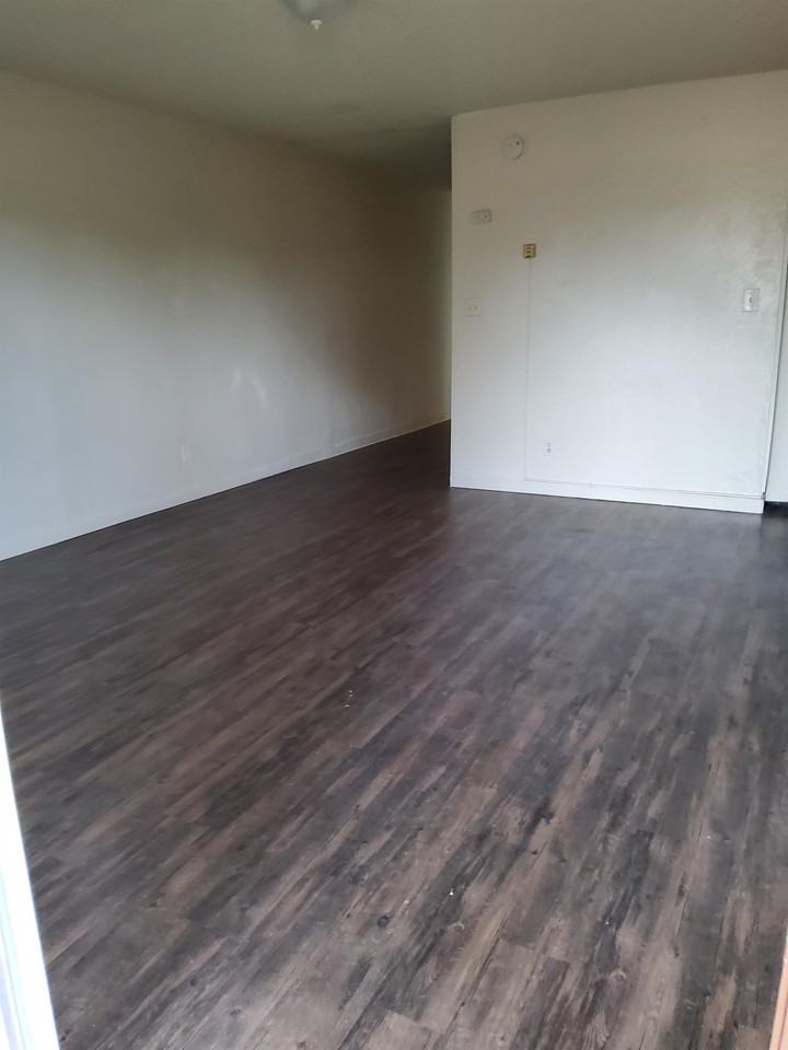 2671 North Beale Road - Photo 3 of 6