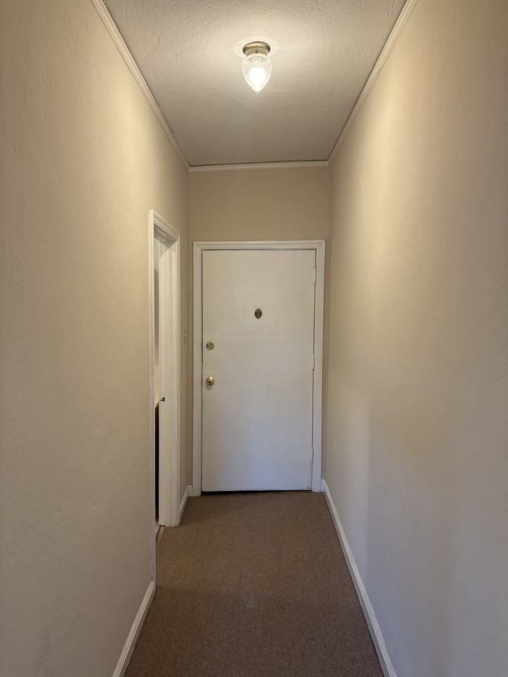 20 Hillcrest Blvd #1 - Photo 6 of 11