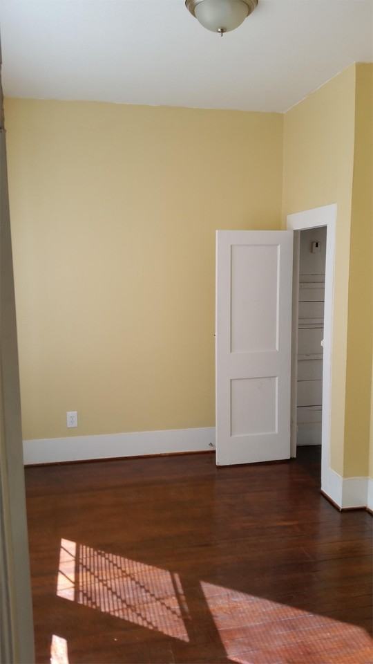 3100 Avenue G - Photo 2 of 6