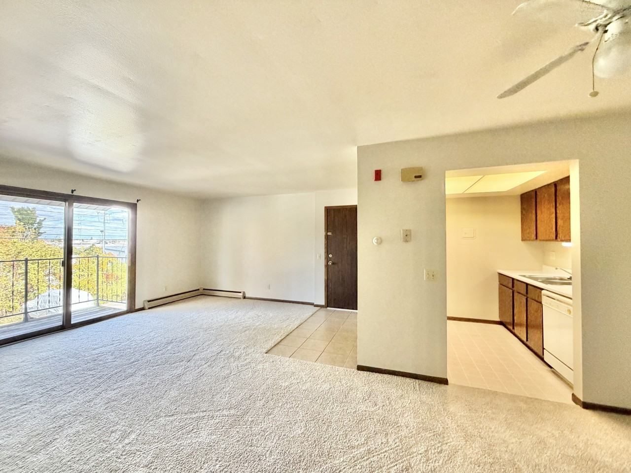 1810 Greenway Cross - Photo 3 of 28