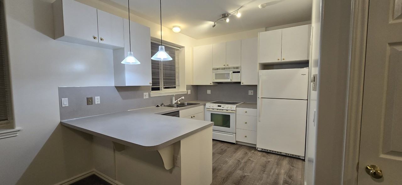 5106 Green Lake Way N. - Photo 6 of 17