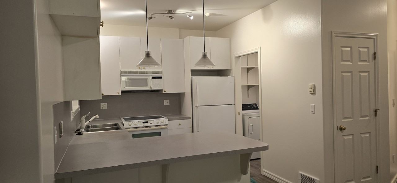 5106 Green Lake Way N. - Photo 7 of 17