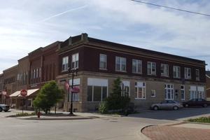 featured image of 832 12th St