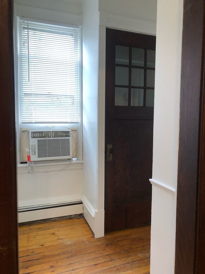 1321 6th St Se #2 - Photo 7 of 19