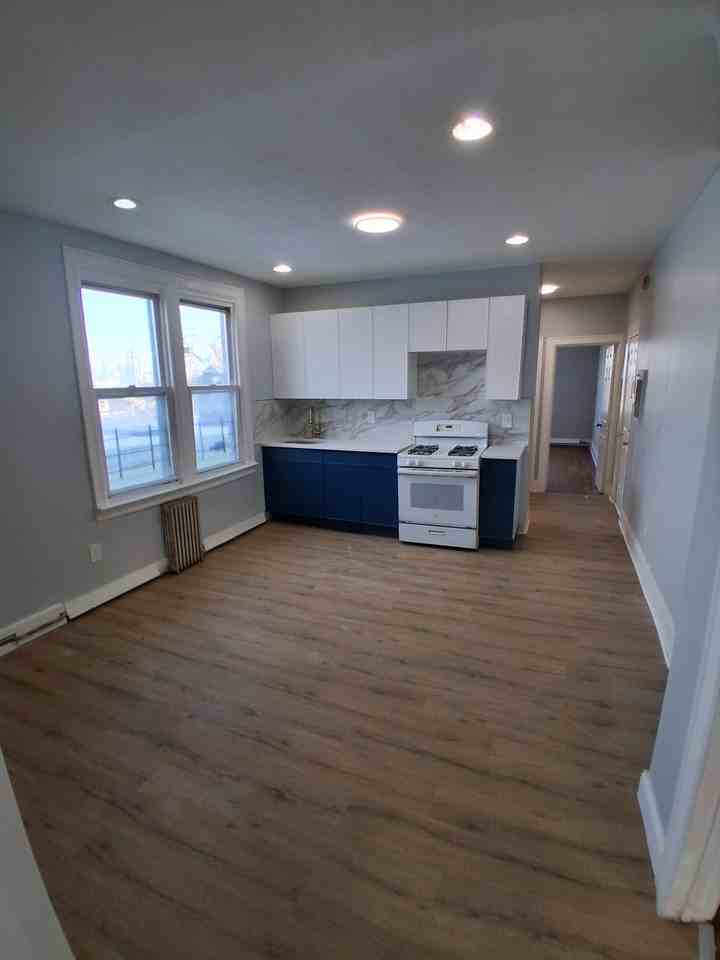 10 Randolph Avenue - Photo 4 of 10