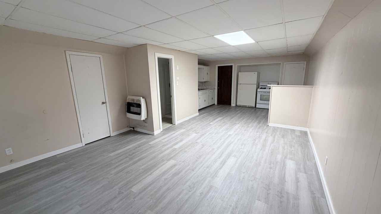 616 East Chandler Avenue - Photo 5 of 7