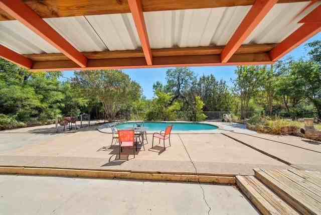 1421 Lake Shore Drive - Photo 5 of 50