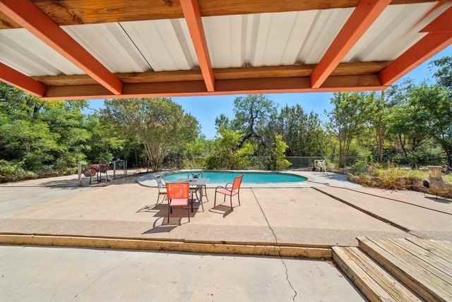 1421 Lake Shore Drive - Photo 6 of 50