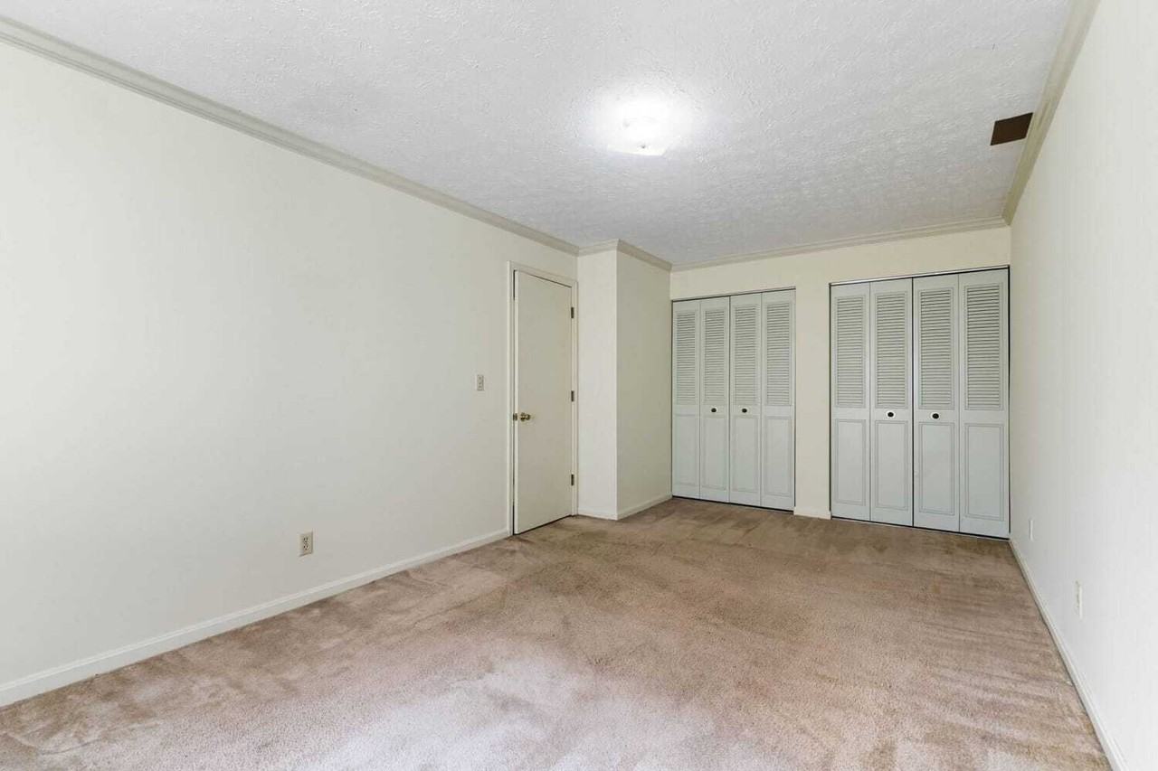 7400 6 Mile Lane - Photo 2 of 21