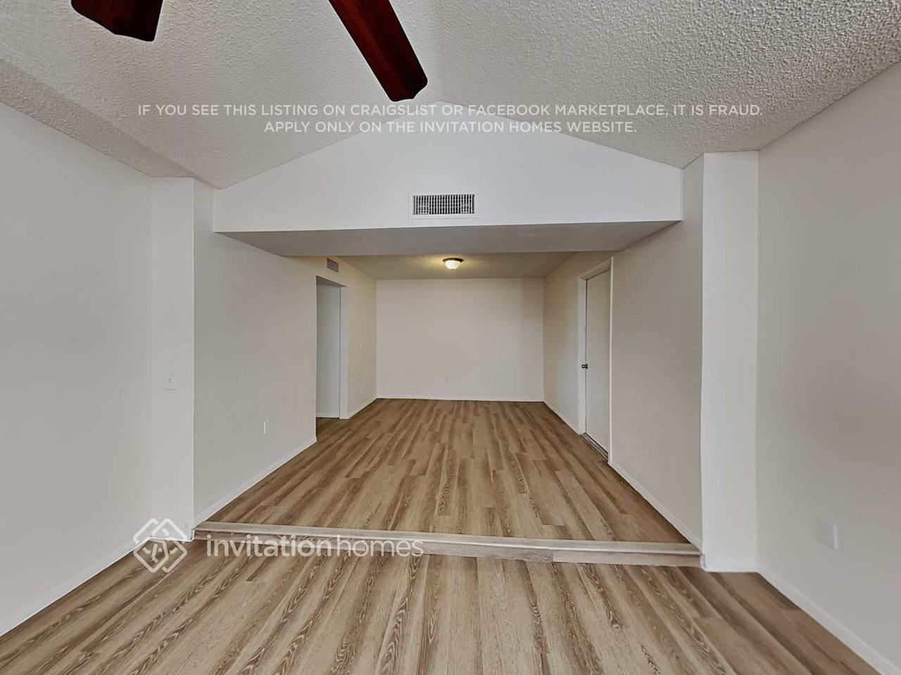 501 N Redrock St - Photo 5 of 21