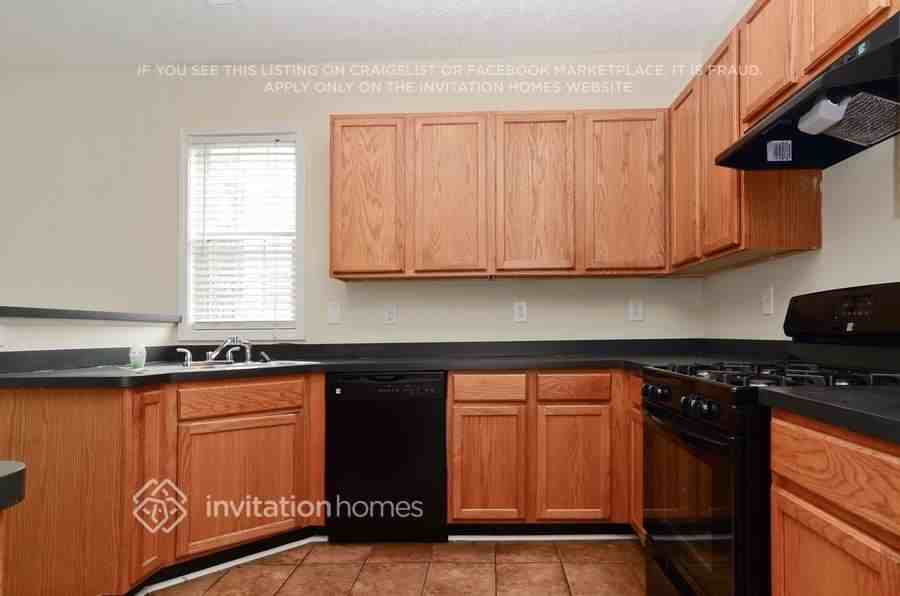 7331 Copperbend Ct - Photo 5 of 16