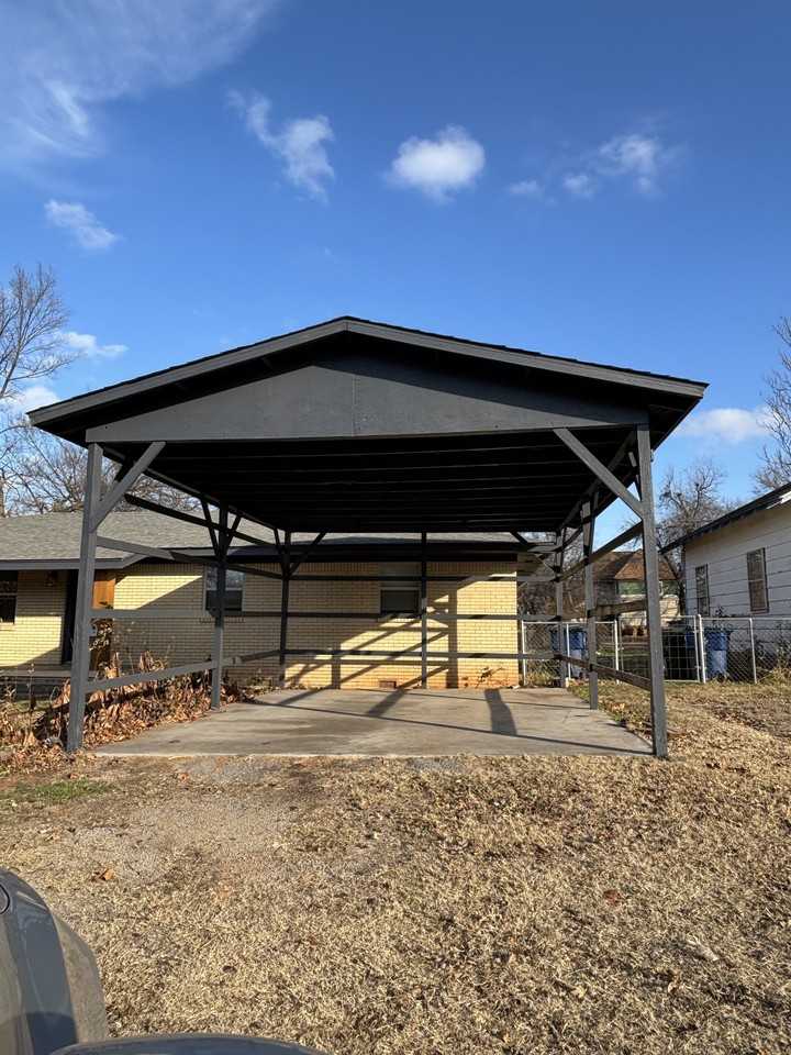 915 S 6th St #1 - Photo 2 of 27