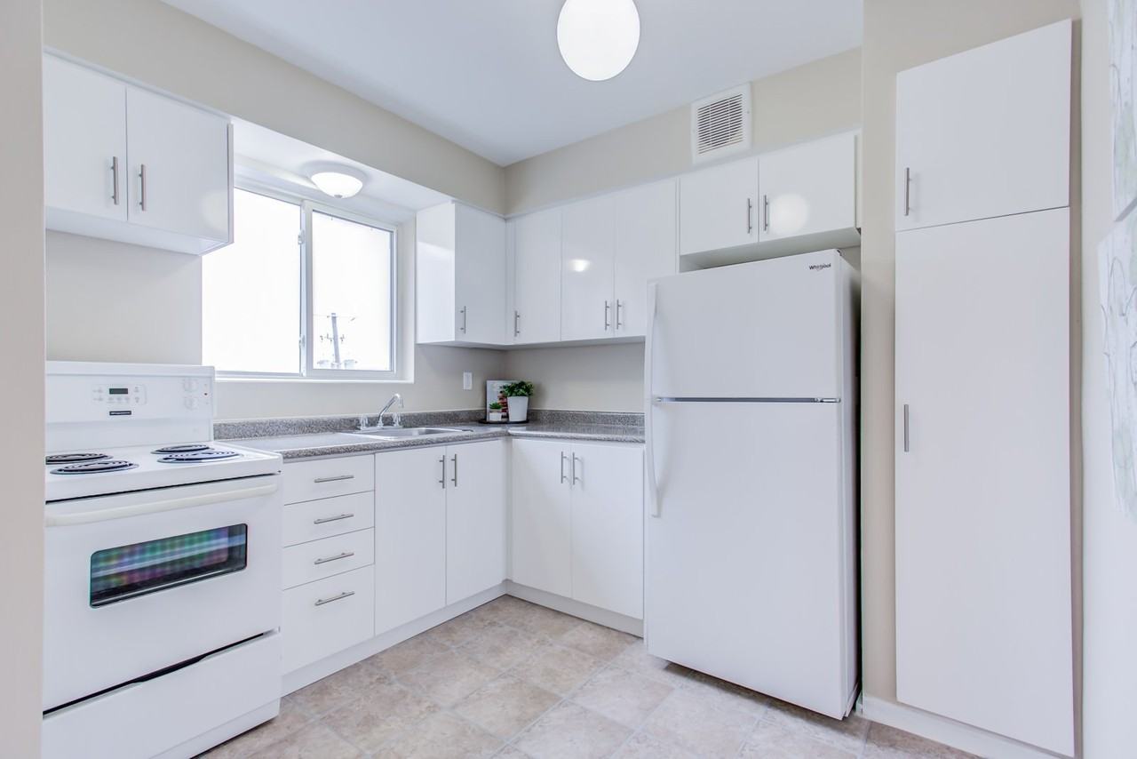 12 Castlegrove Blvd - Photo 4 of 9