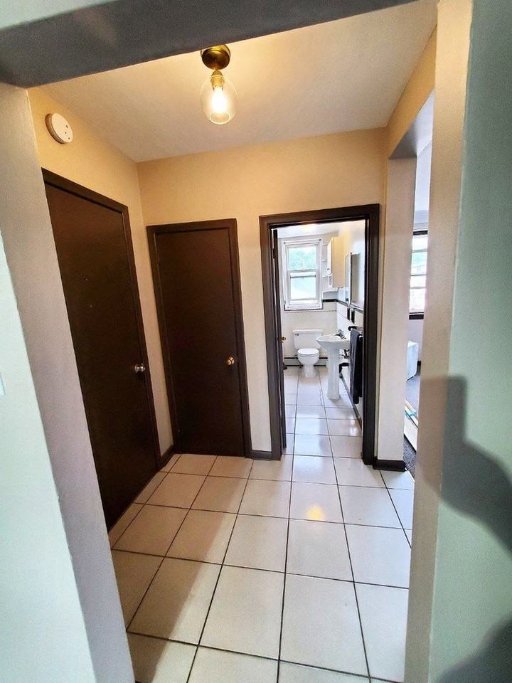 104 Melvin Ave - Photo 2 of 9