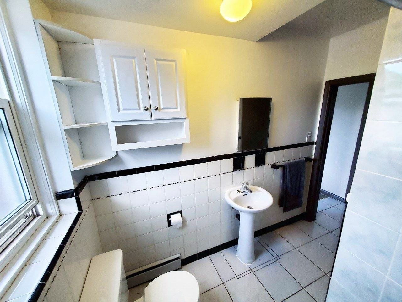 104 Melvin Ave - Photo 5 of 9