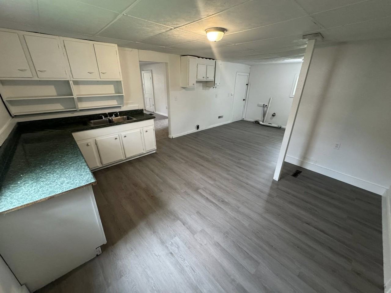 845 Moxahala Ave #1 - Photo 4 of 9