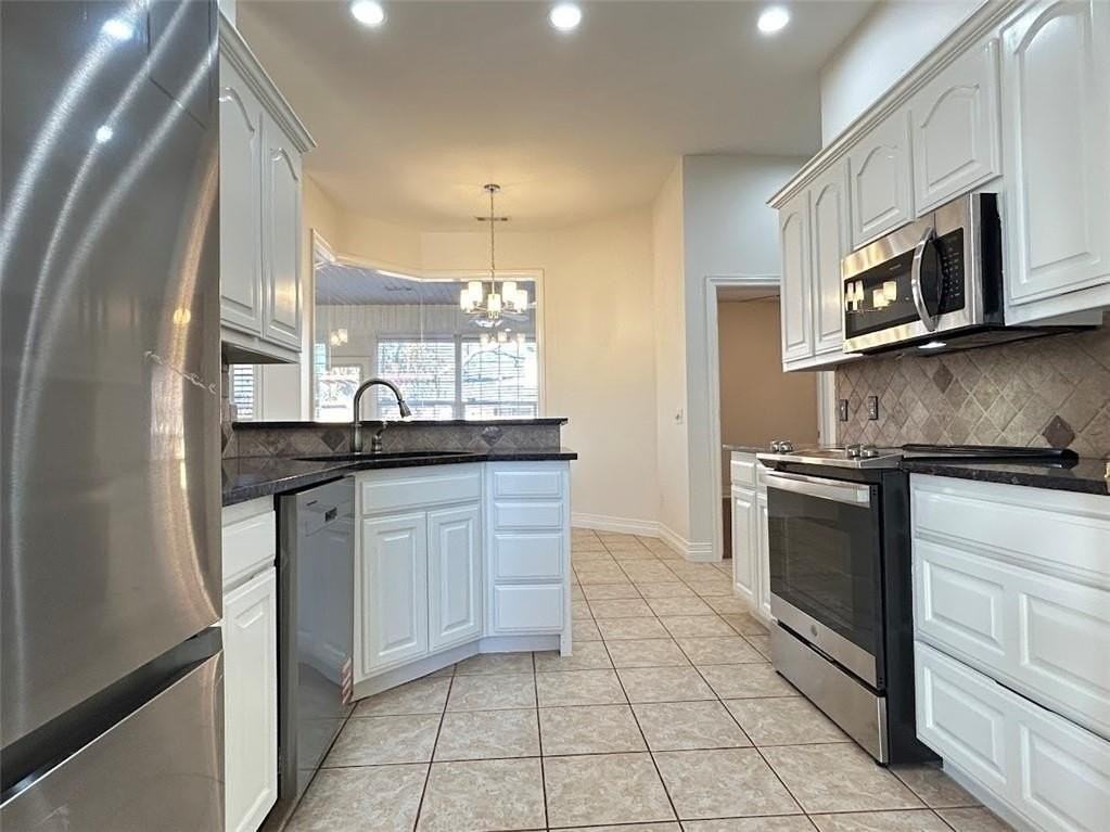 700 Cornell St - Photo 3 of 19