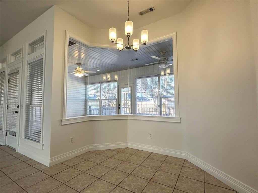 700 Cornell St - Photo 4 of 19