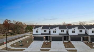 featured image of 1851 Lapis Ave