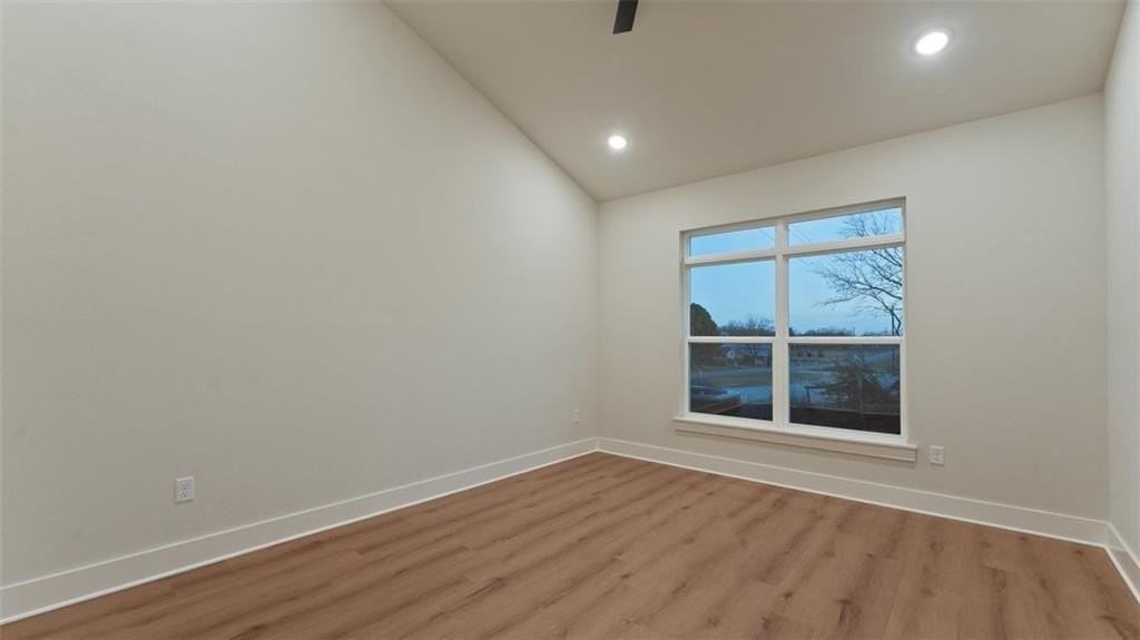 1851 Lapis Ave - Photo 5 of 27