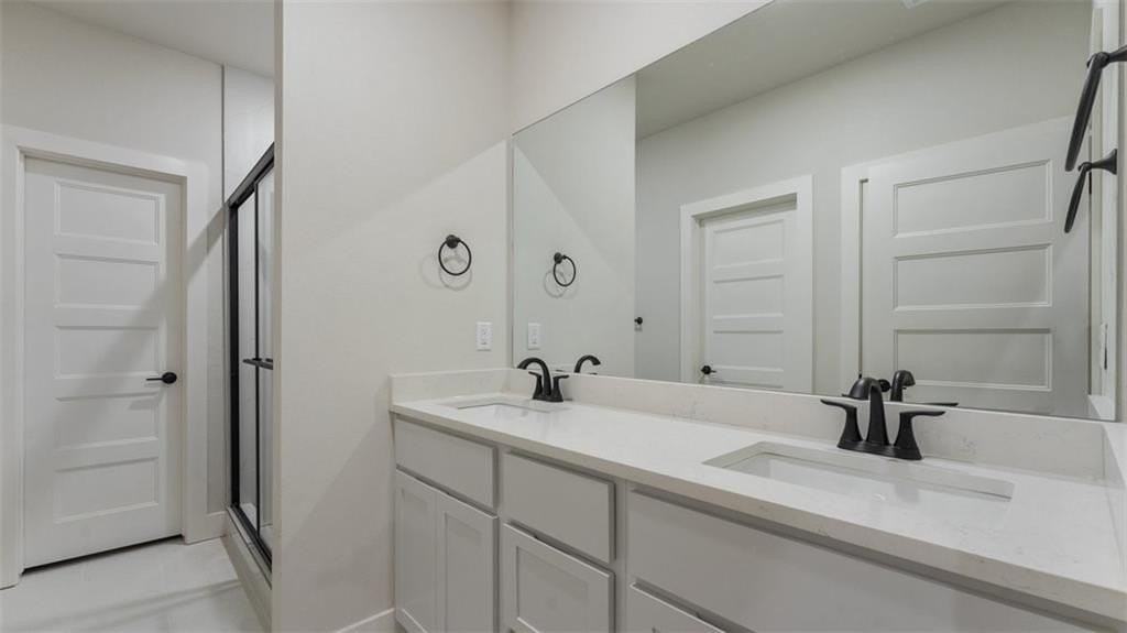 1861 Lapis Ave - Photo 7 of 26