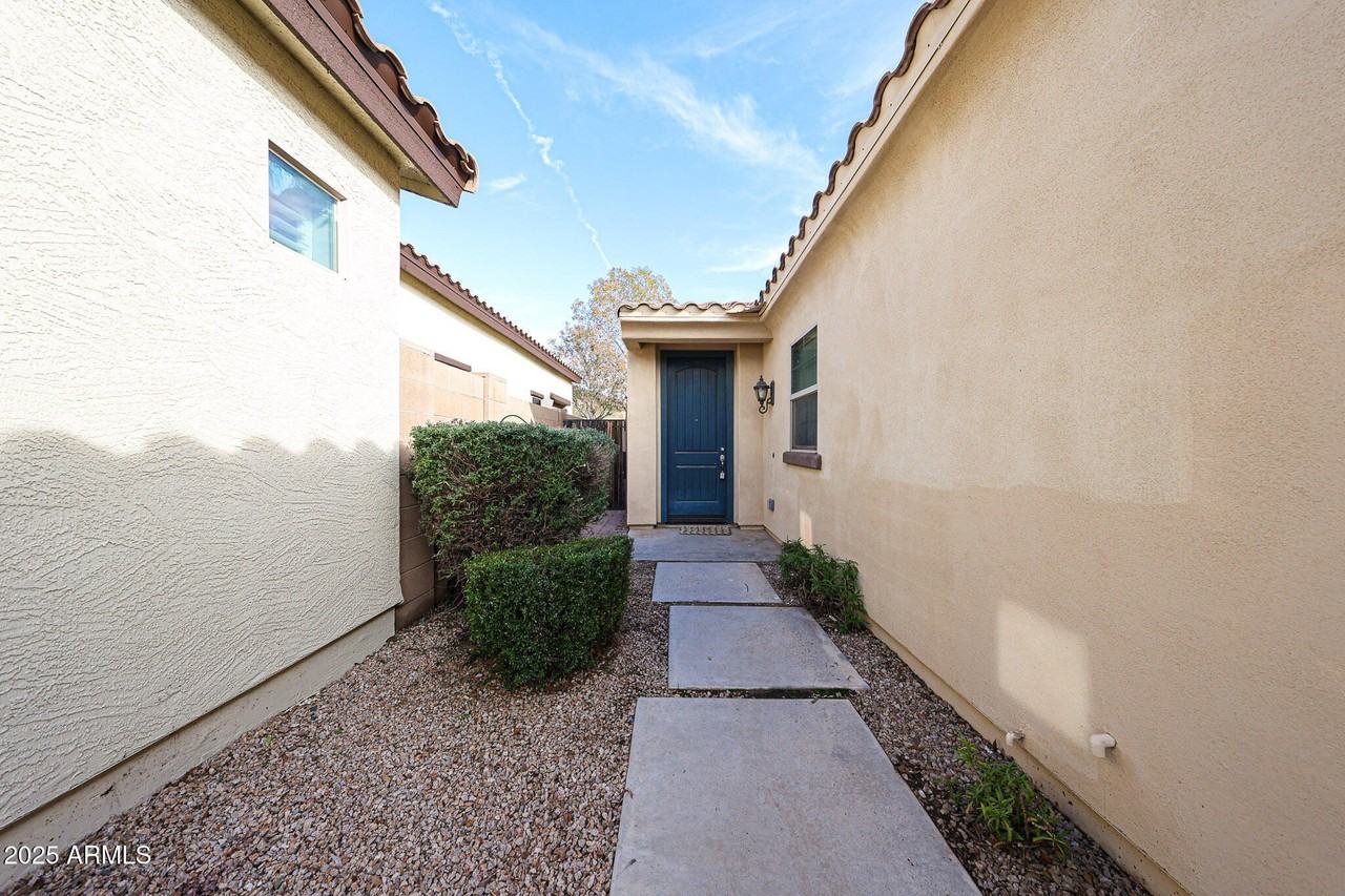 3535 S Jasmine Dr - Photo 6 of 40