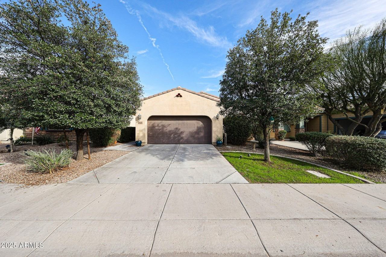 3535 S Jasmine Dr - Photo 7 of 40