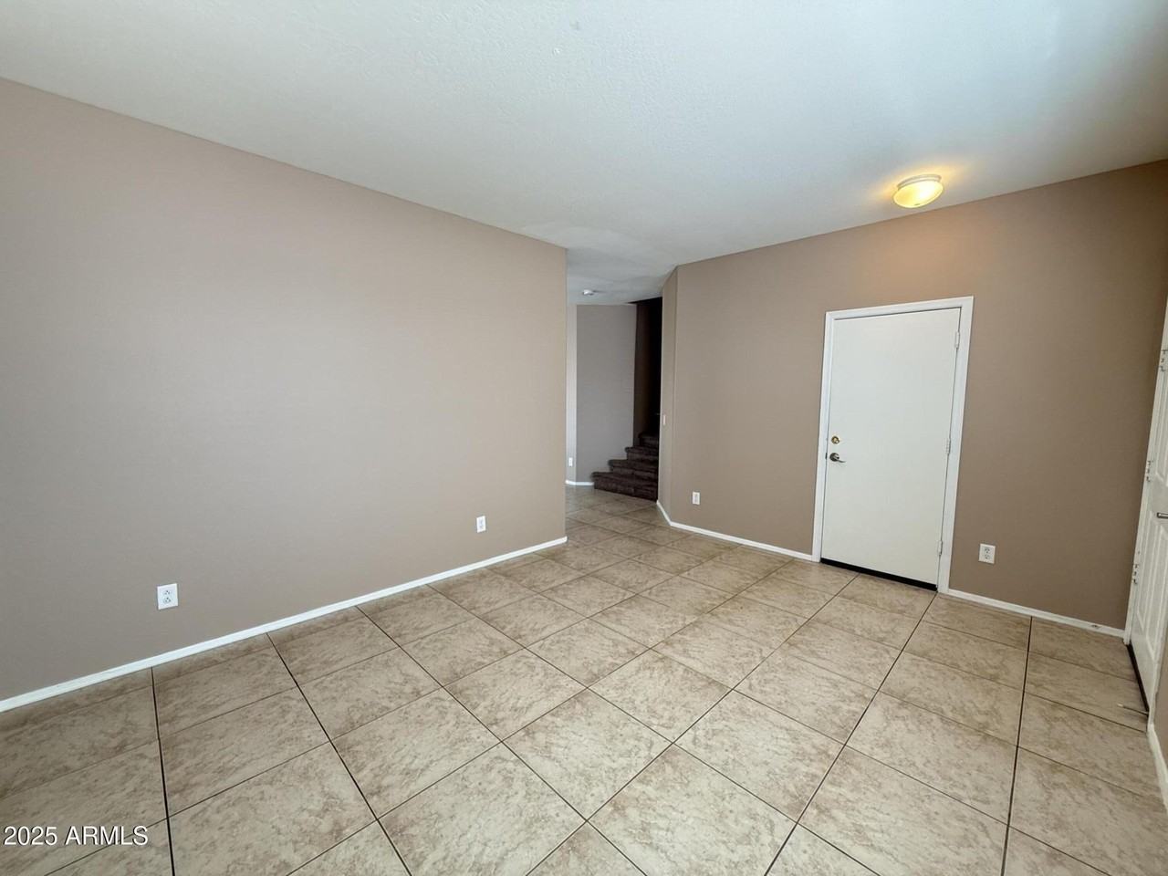 11752 W Foothill Dr - Photo 5 of 48