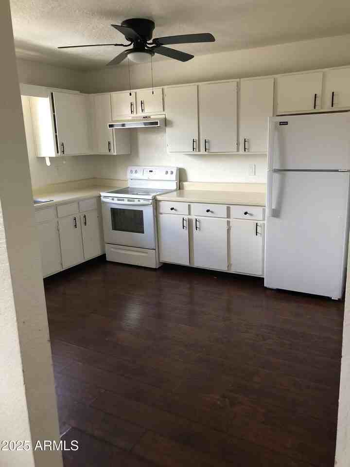 4224 E Canyon Trl Apt A1 #A1 - Photo 2 of 5