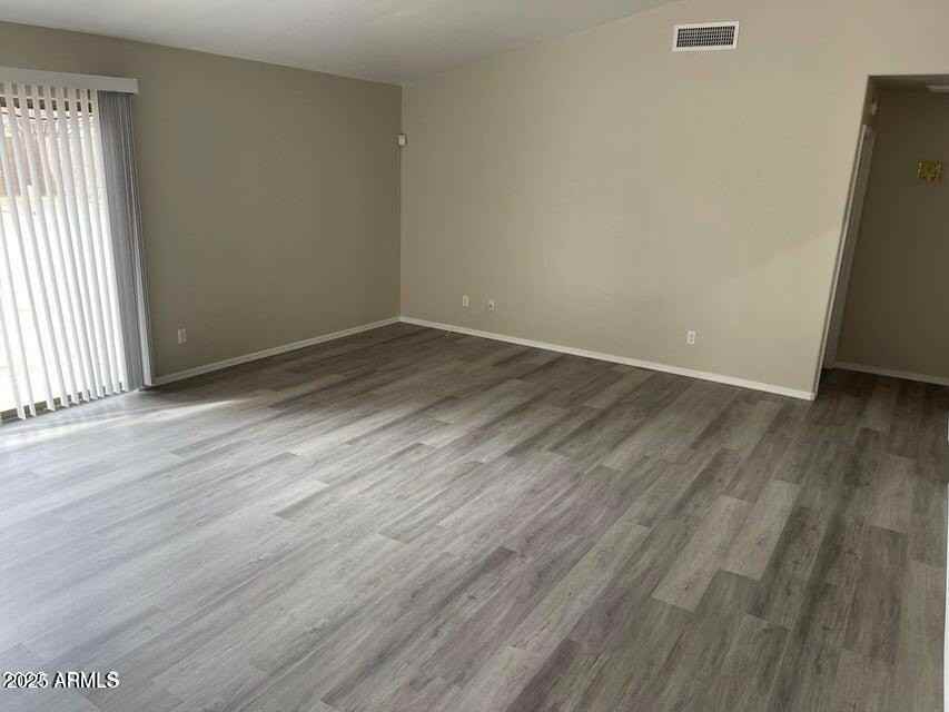 2602 S 80th Ave - Photo 4 of 7