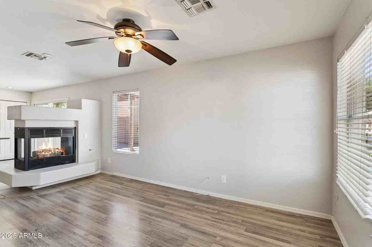 17606 N 17th Pl Unit 1125 #1125 - Photo 6 of 27