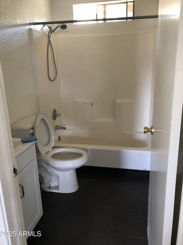 4224 E Canyon Trl Apt B3 #B3 - Photo 3 of 5