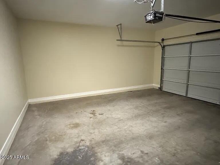 2909 N 48th St - Photo 7 of 38