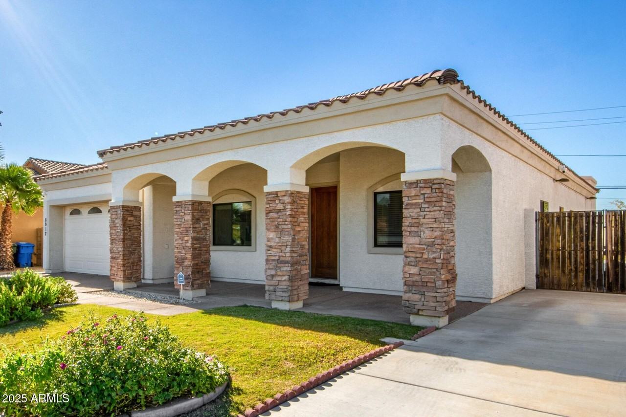 8912 N 15th Ln - Photo 3 of 33