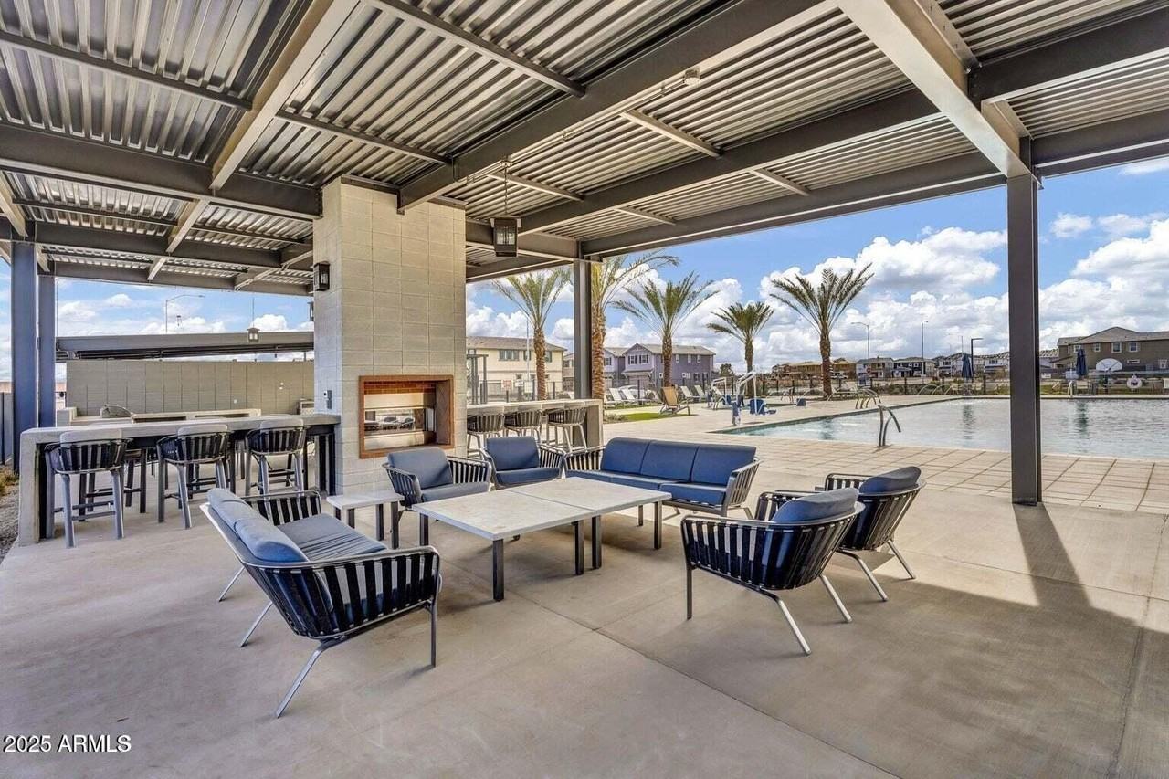 8259 E Prairie Ave - Photo 2 of 34