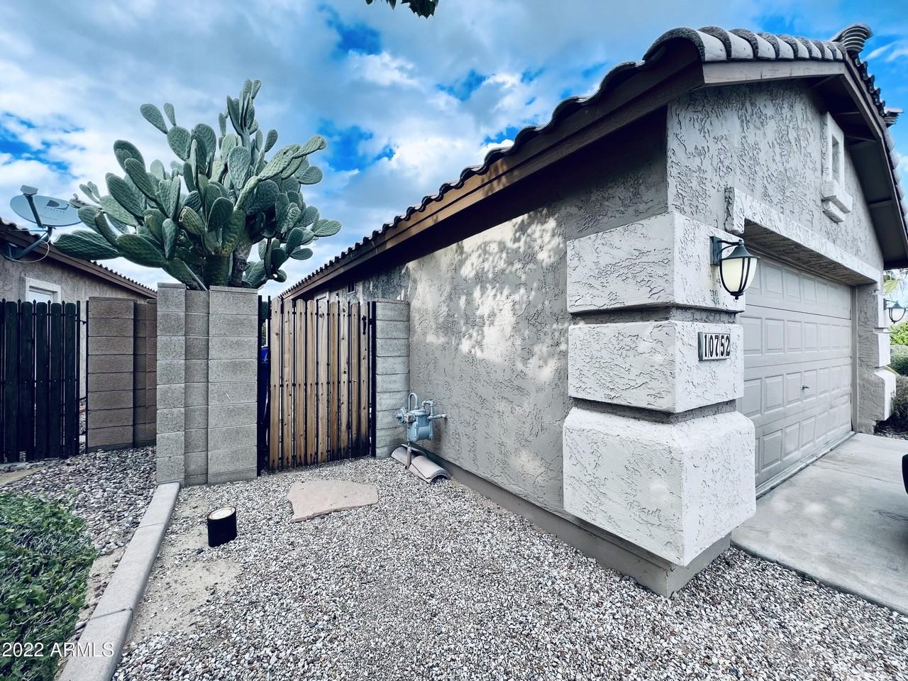 10752 W Granada Rd - Photo 3 of 36