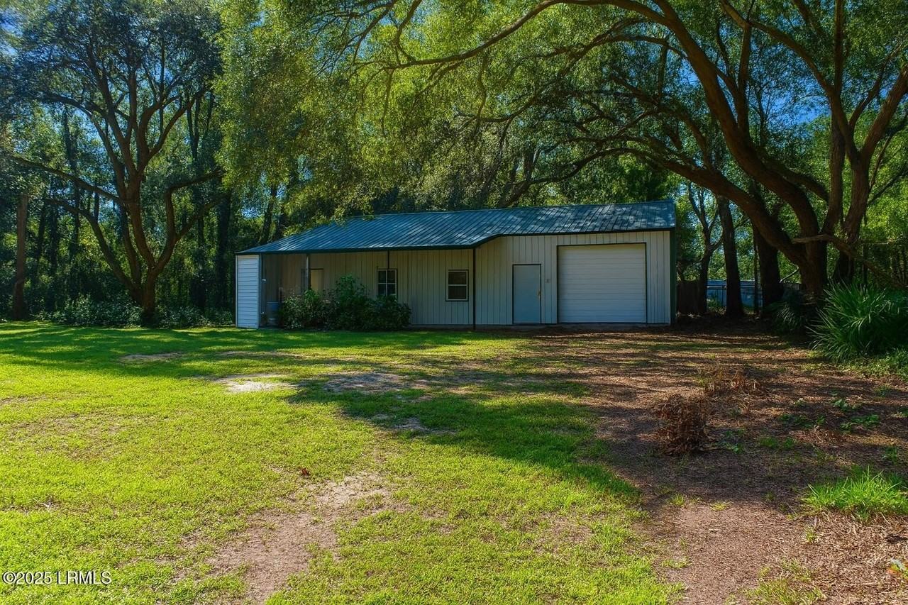 1702 Lafayette St - Photo 2 of 18