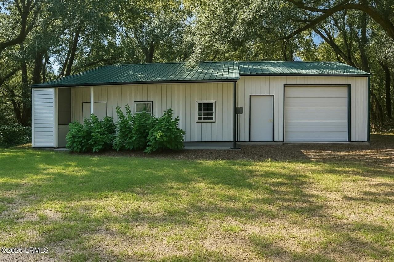 1702 Lafayette St - Photo 4 of 18