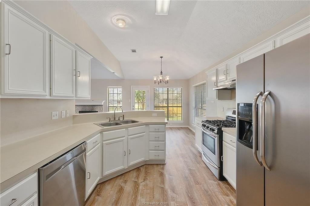 1804 Ibis Ct - Photo 5 of 17