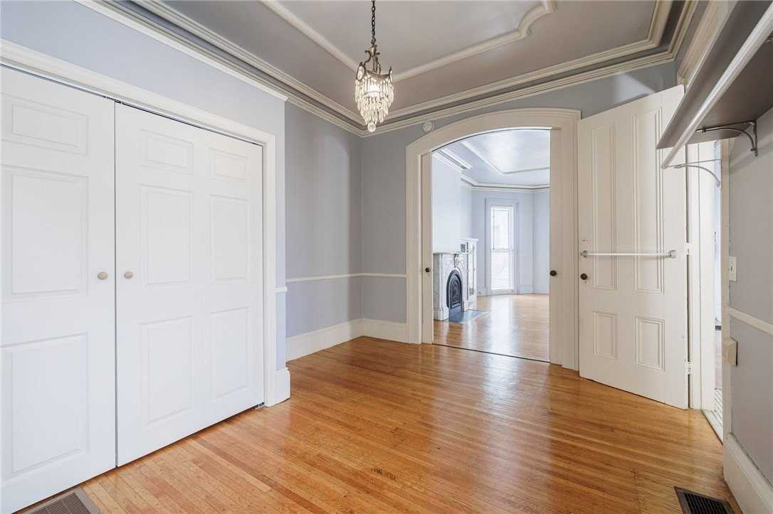 18 Vick Park B - Photo 3 of 15