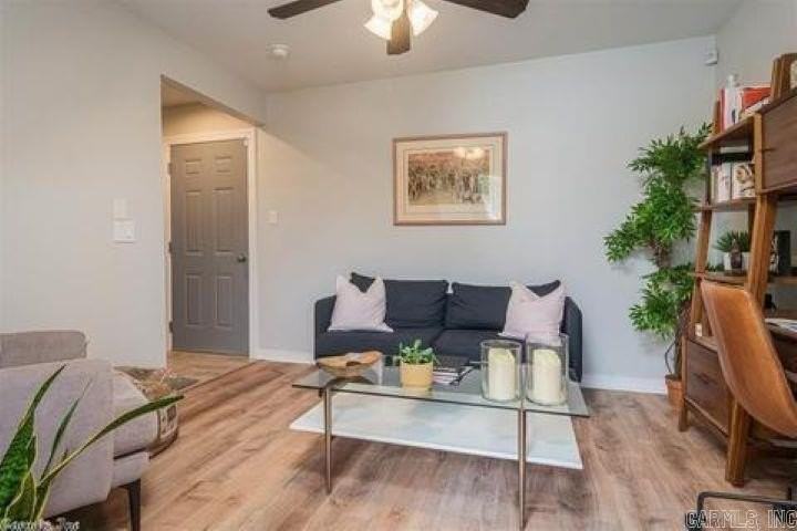 442 Maple St - Photo 5 of 14