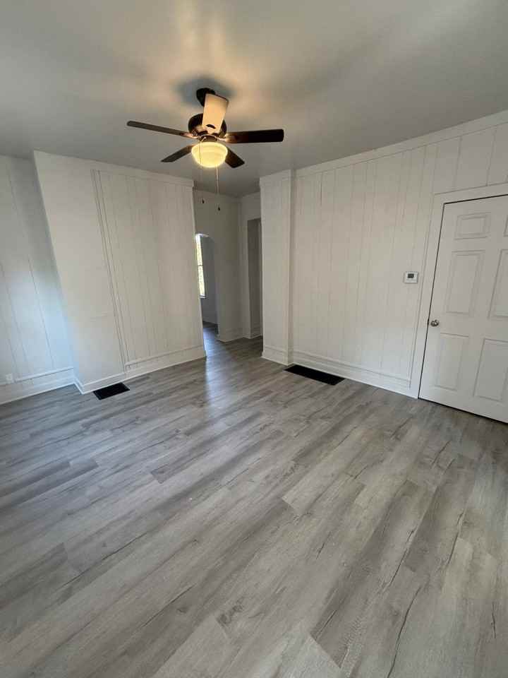 1015 Eastman St #1 - Photo 2 of 10